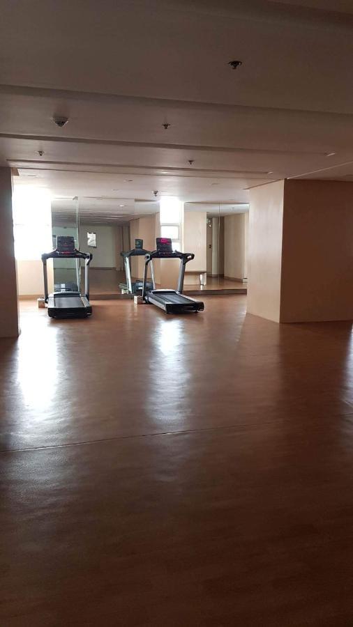 101 Newport Blvd C2 4F By Rechelle Nunag Pasay Bagian luar foto