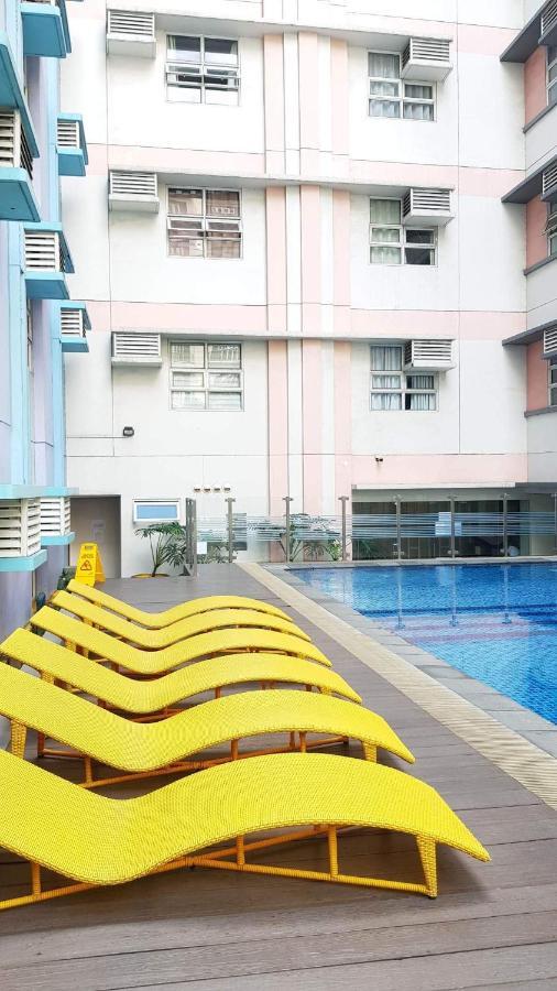 101 Newport Blvd C2 4F By Rechelle Nunag Pasay Bagian luar foto