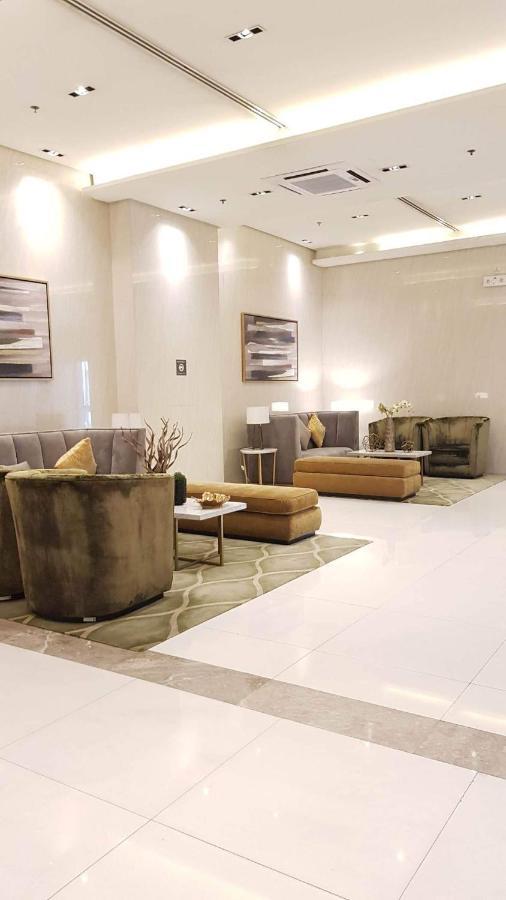 101 Newport Blvd C2 4F By Rechelle Nunag Pasay Bagian luar foto
