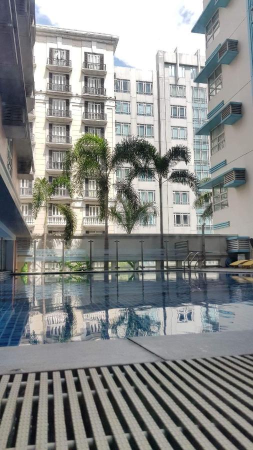 101 Newport Blvd C2 4F By Rechelle Nunag Pasay Bagian luar foto